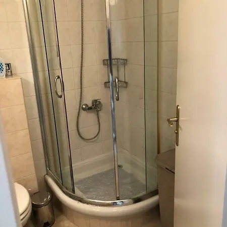 Mommy's House Apartment *