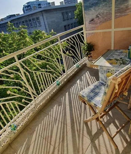 Mommy's House * Varna