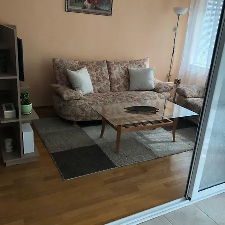 Mommy's House Apartment *